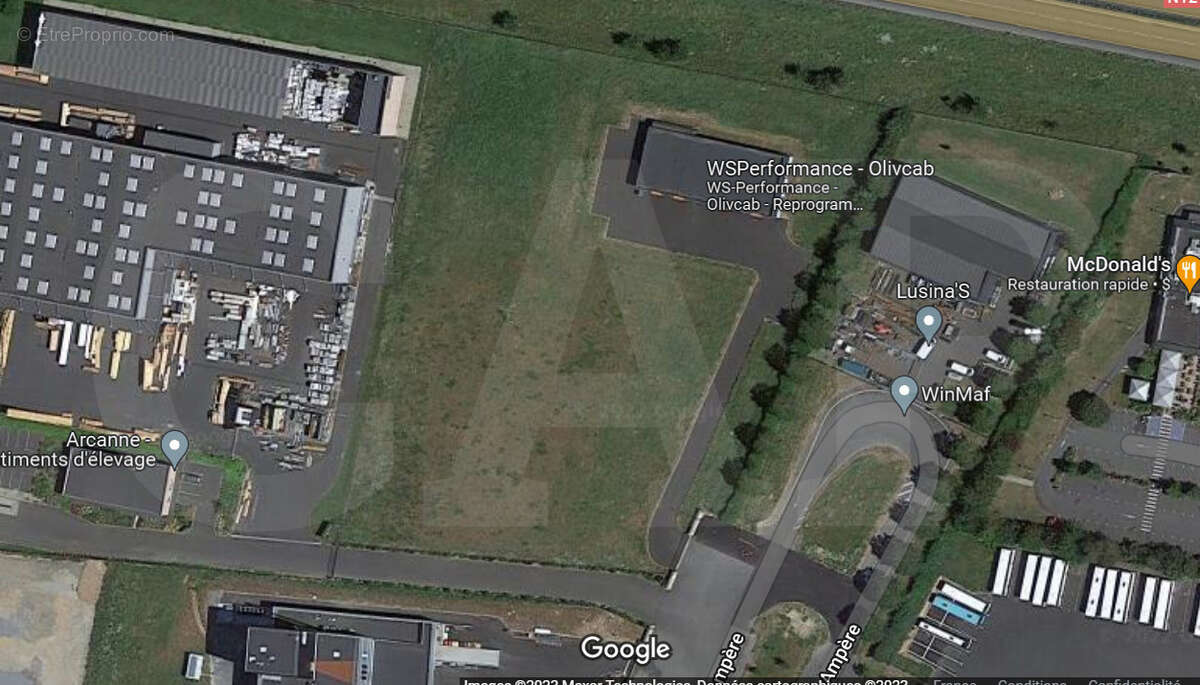 560 m² à Lamballe  - photo 3