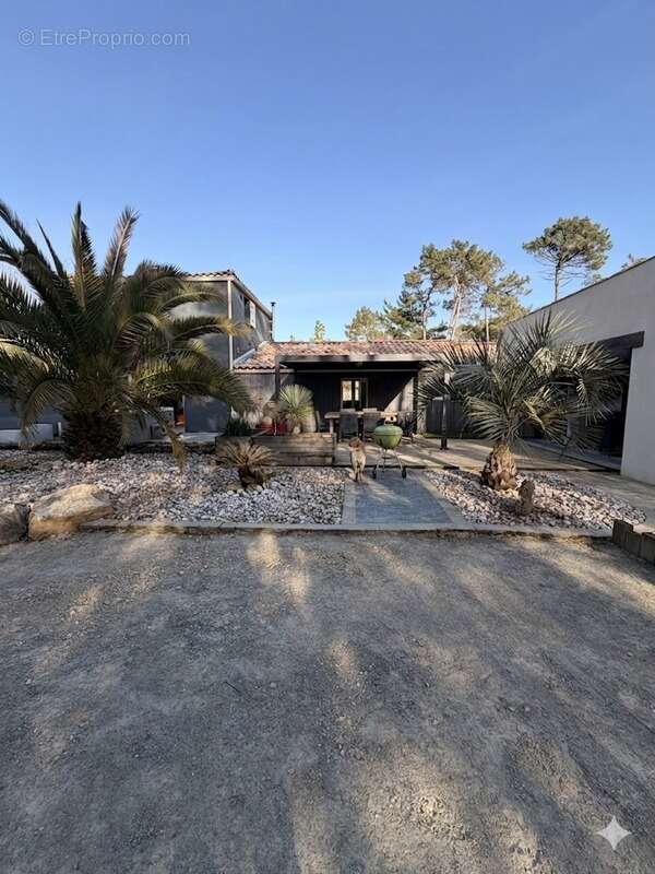 Maison à SAINT-GERVAIS