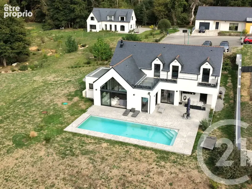 Maison à NIVILLAC
