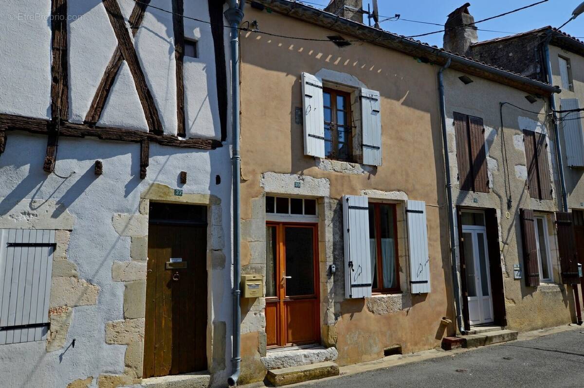 Maison à DURAS