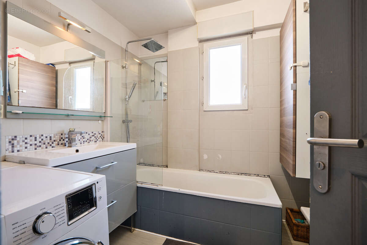 Appartement à MEYTHET