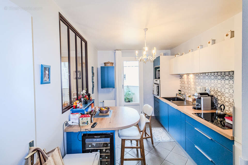 Autre à VILLEURBANNE