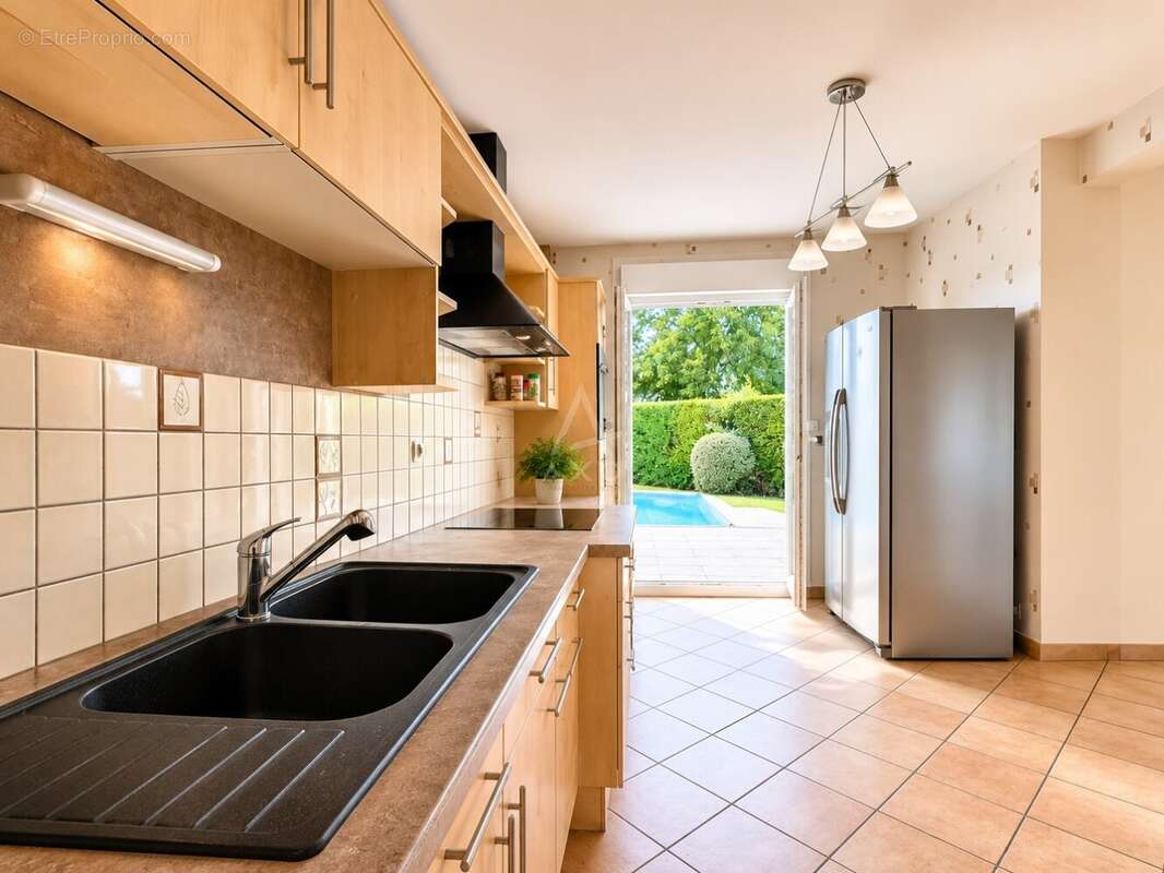 Maison 4 chambres avec piscine - photo 5