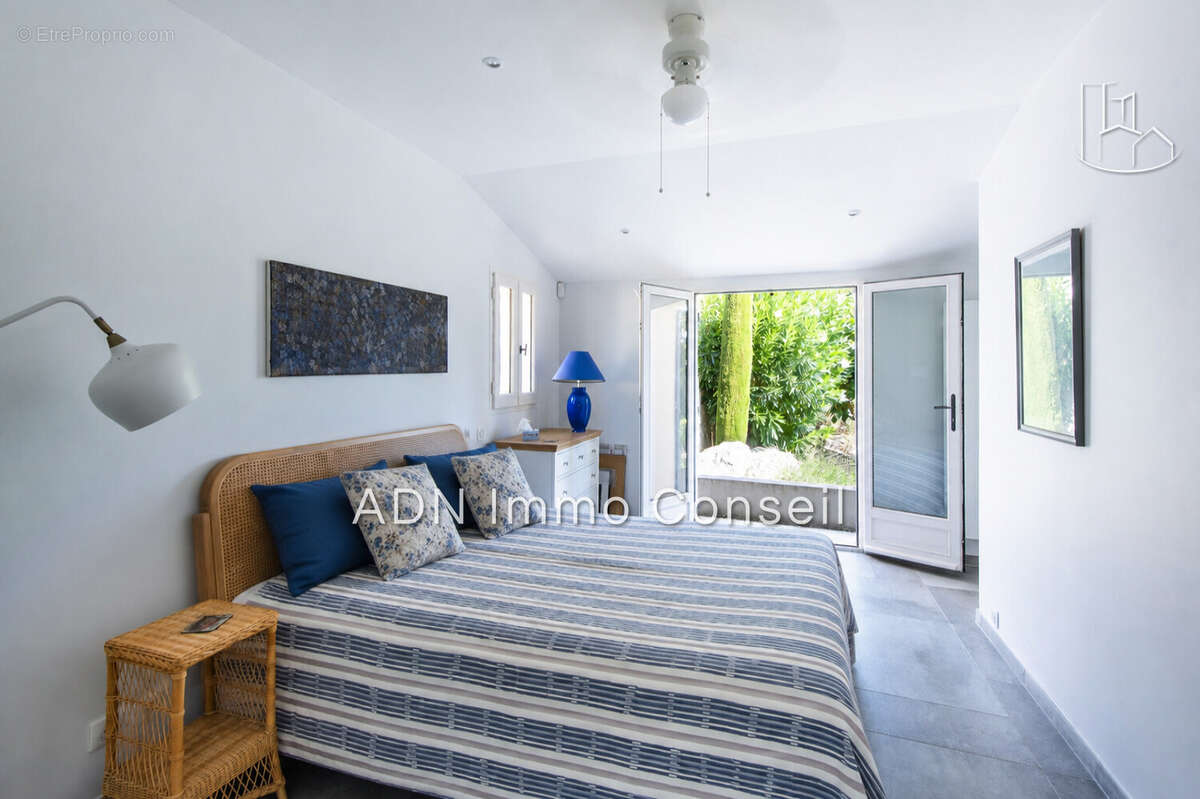 Maison 193 m² à Mallemort  - photo 8