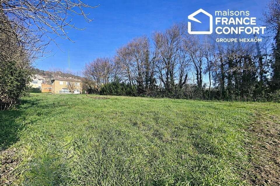 Terrain 1324 m² à Camps-La-Source  - photo 2