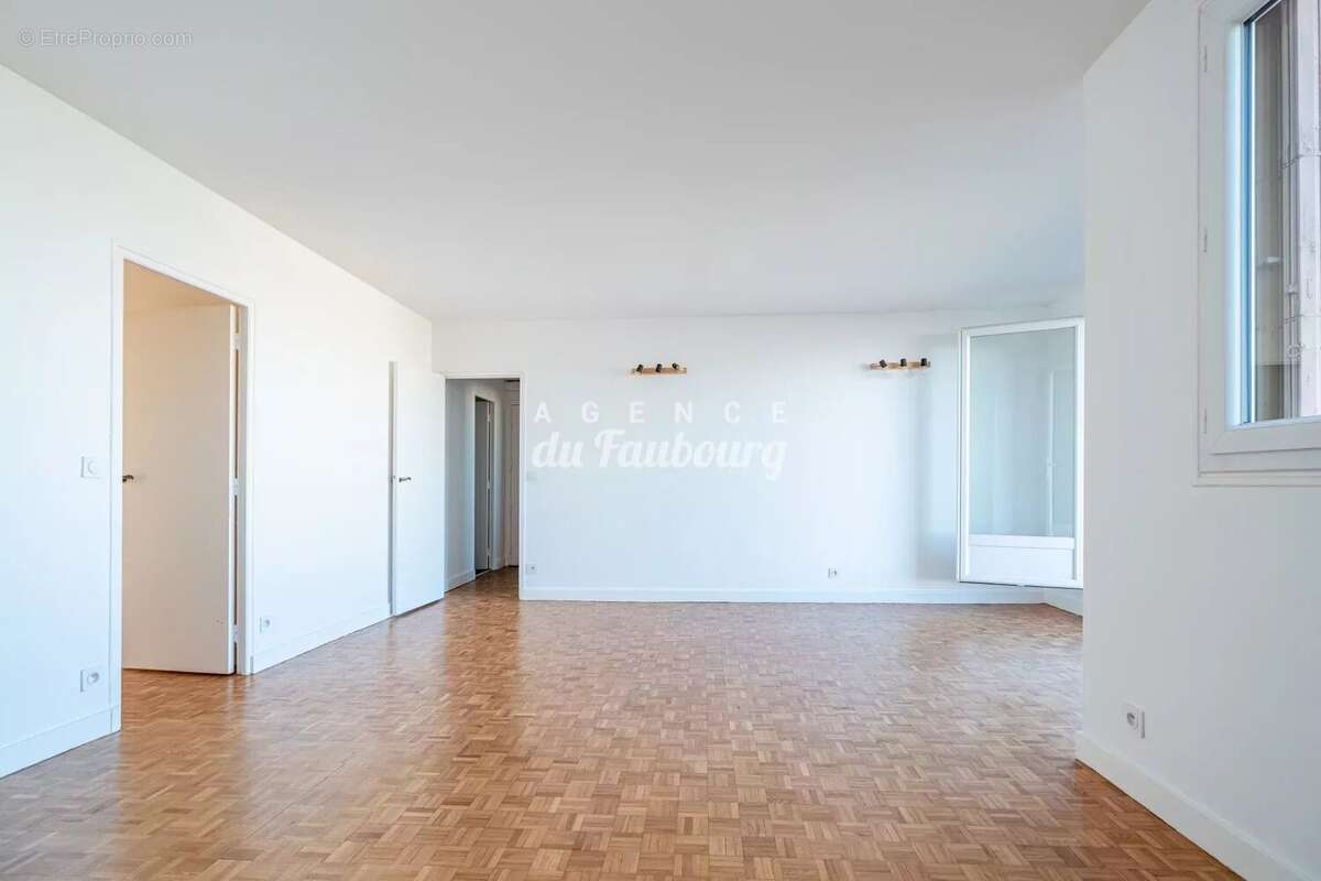 Appartement à PARIS-15E