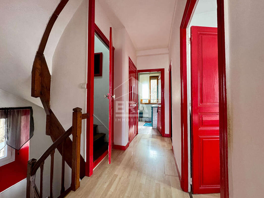 Maison à PUSSAY