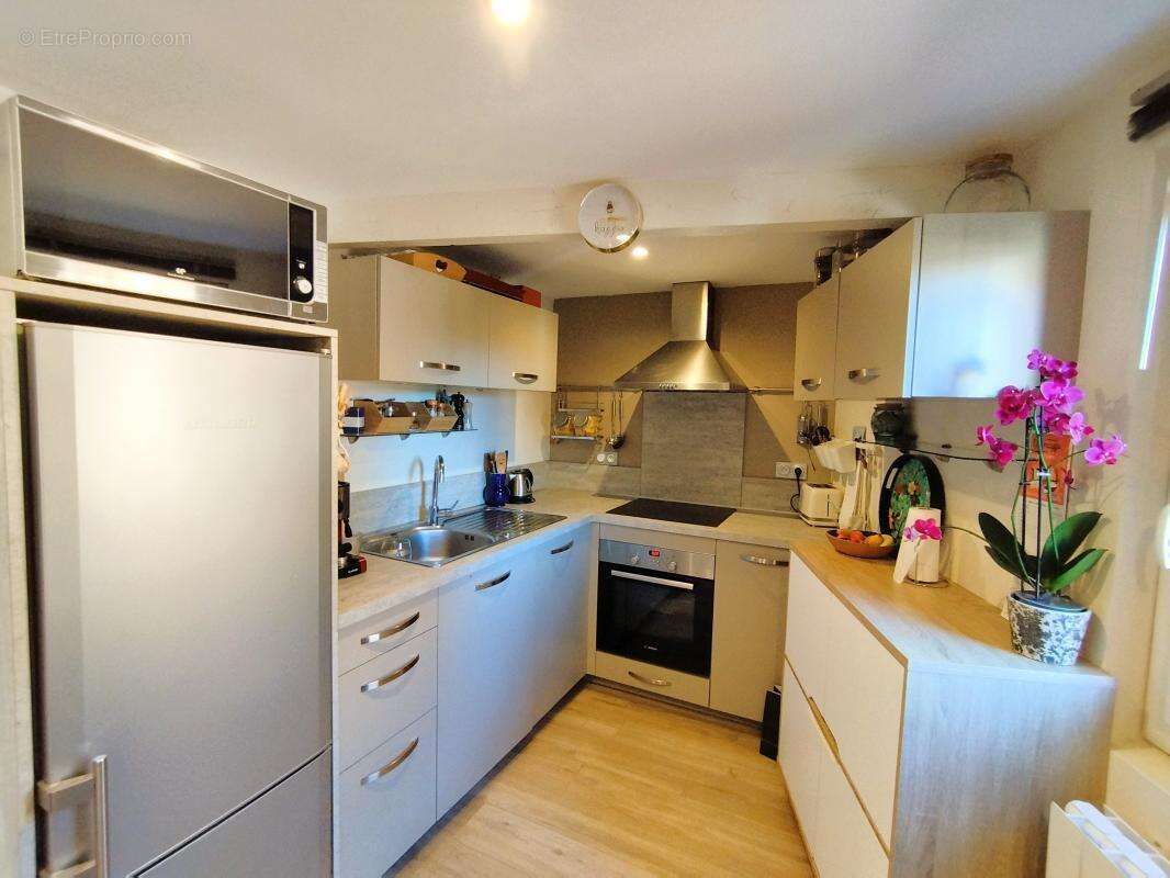 Maison à SALLES-ARBUISSONNAS-EN-BEAUJOLAIS