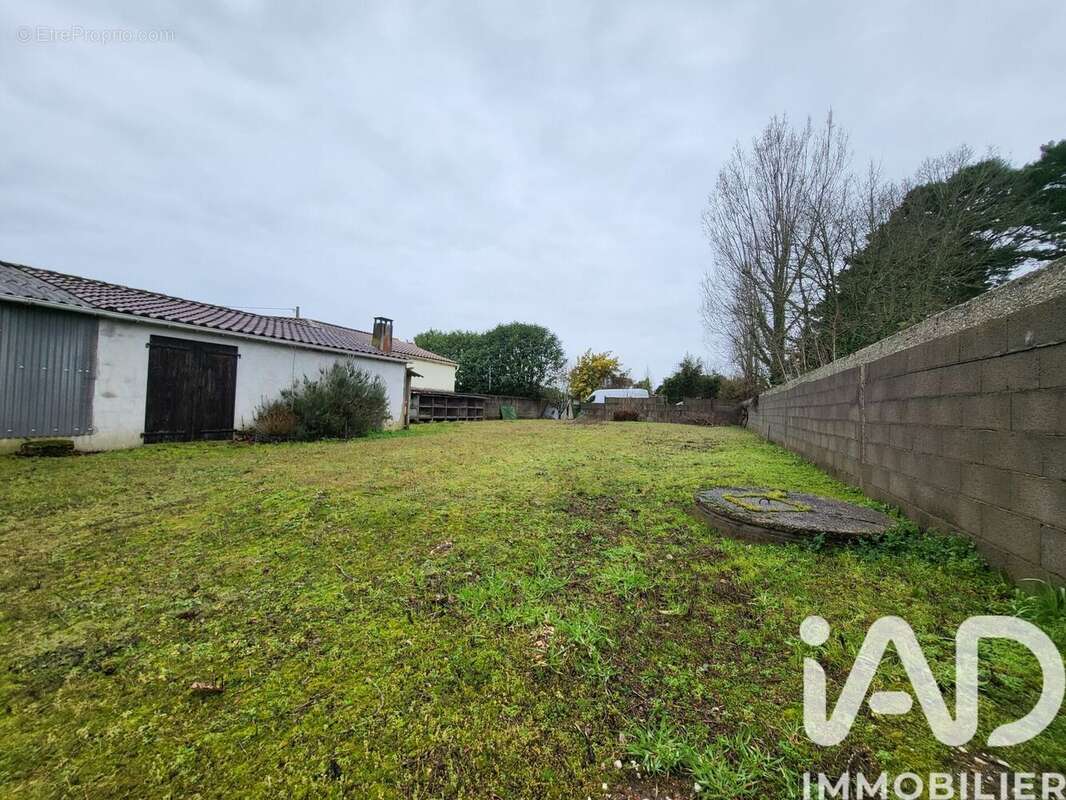 Photo 2 - Maison à CHALLANS