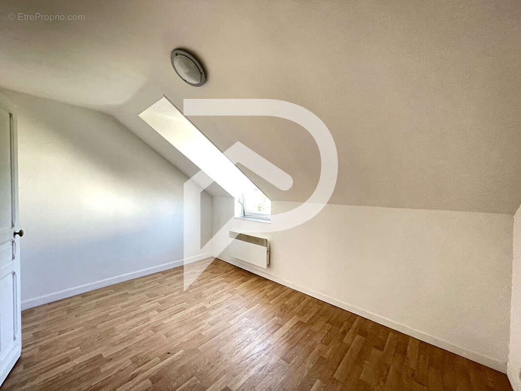 Maison à SAINT-BENIN