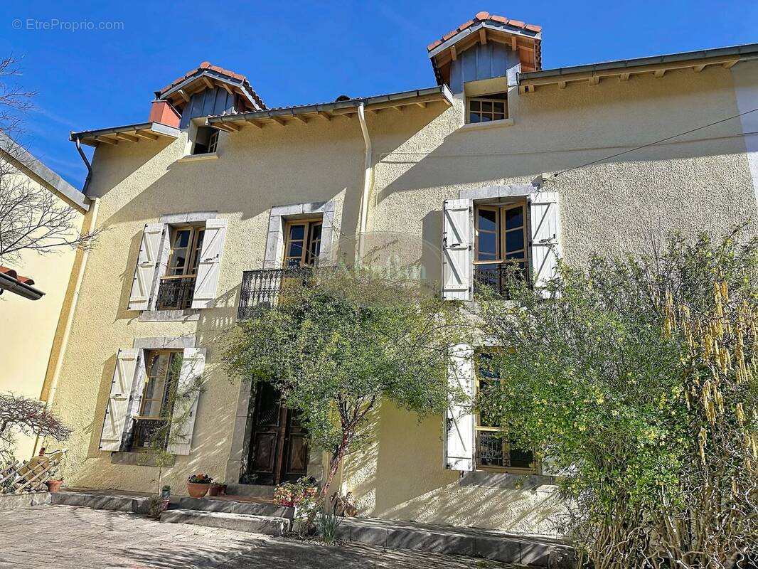 Maison à SALIES-DU-SALAT
