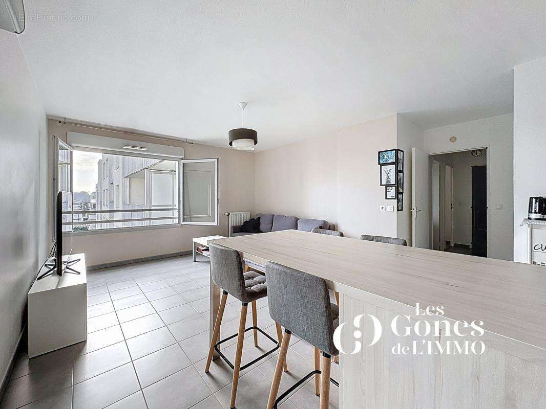 Appartement à VAULX-EN-VELIN