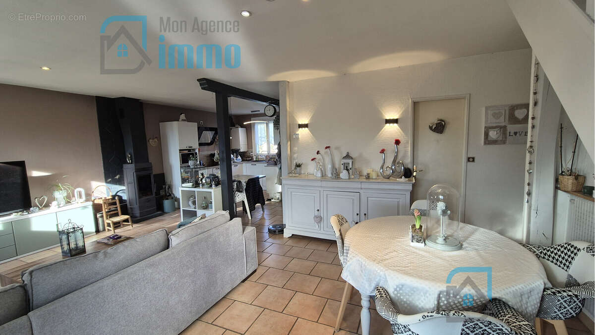 Maison à MEHUN-SUR-YEVRE