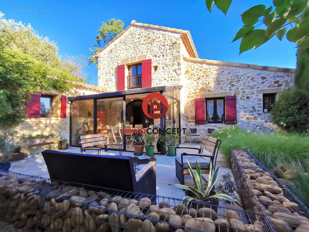 Maison à SAINT-VICTOR-LA-COSTE