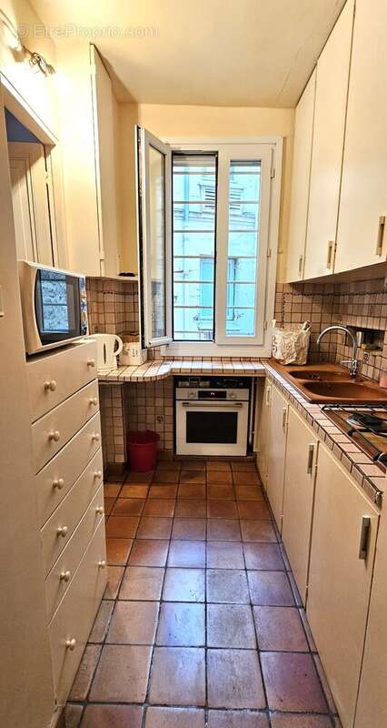 cuisine - Appartement à PARIS-18E