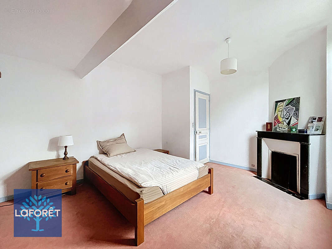 Maison à CORBEIL-ESSONNES