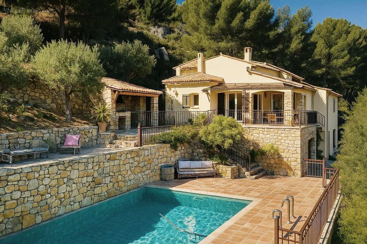 Maison à LA CADIERE-D&#039;AZUR