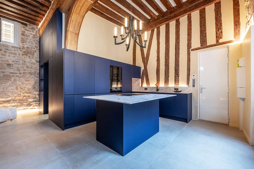 Appartement à PARIS-4E