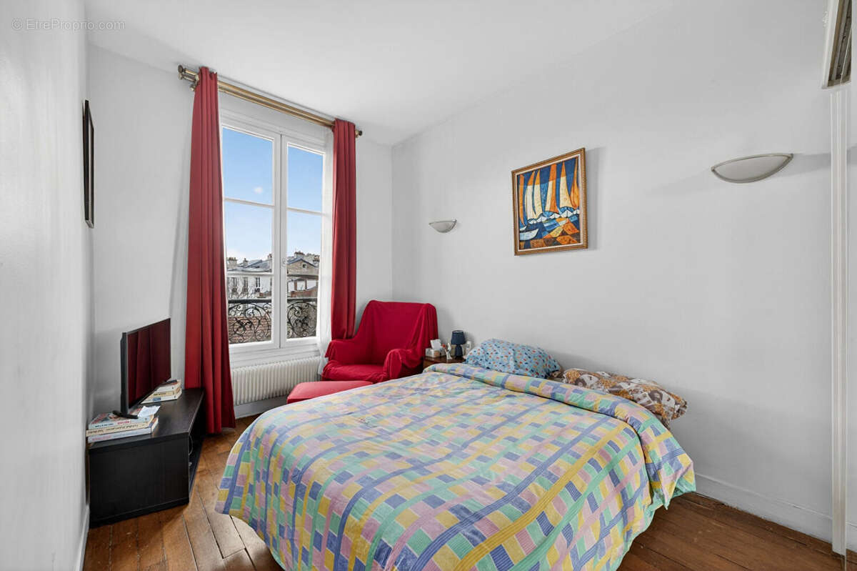 Appartement à PARIS-19E