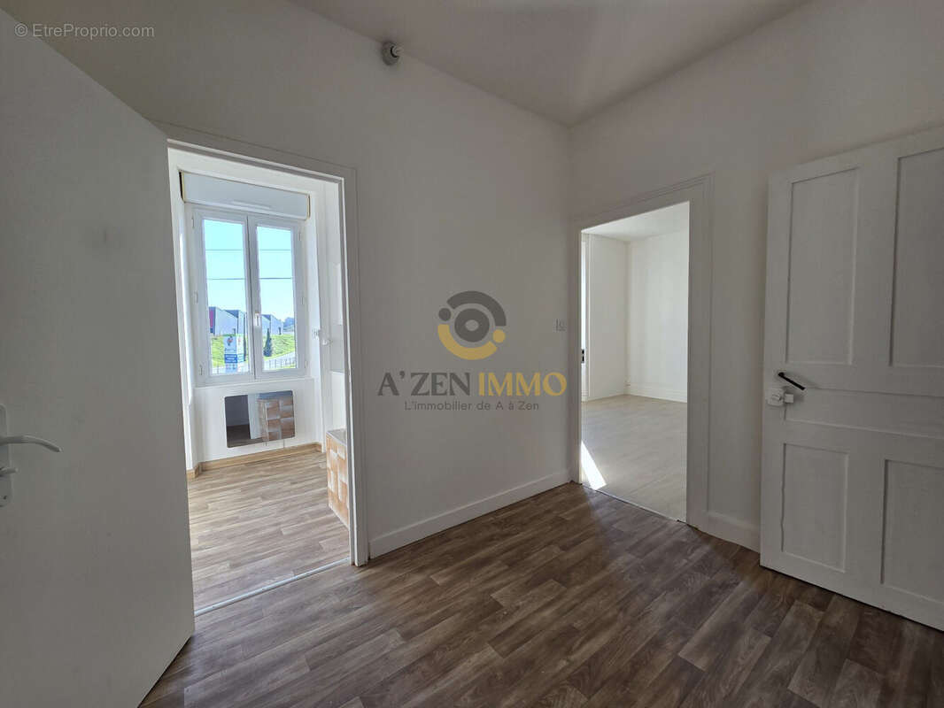 Maison 87 m² à Bressuire  - photo 8