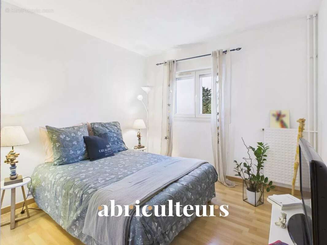Appartement à MARSEILLE-8E
