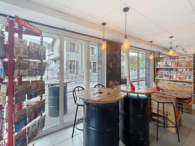 Commerce à LUCINGES