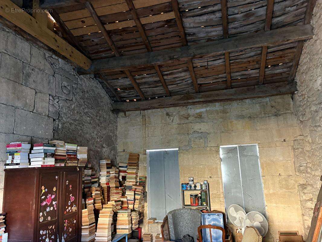 Maison à VILLEFRANCHE-DE-LONCHAT