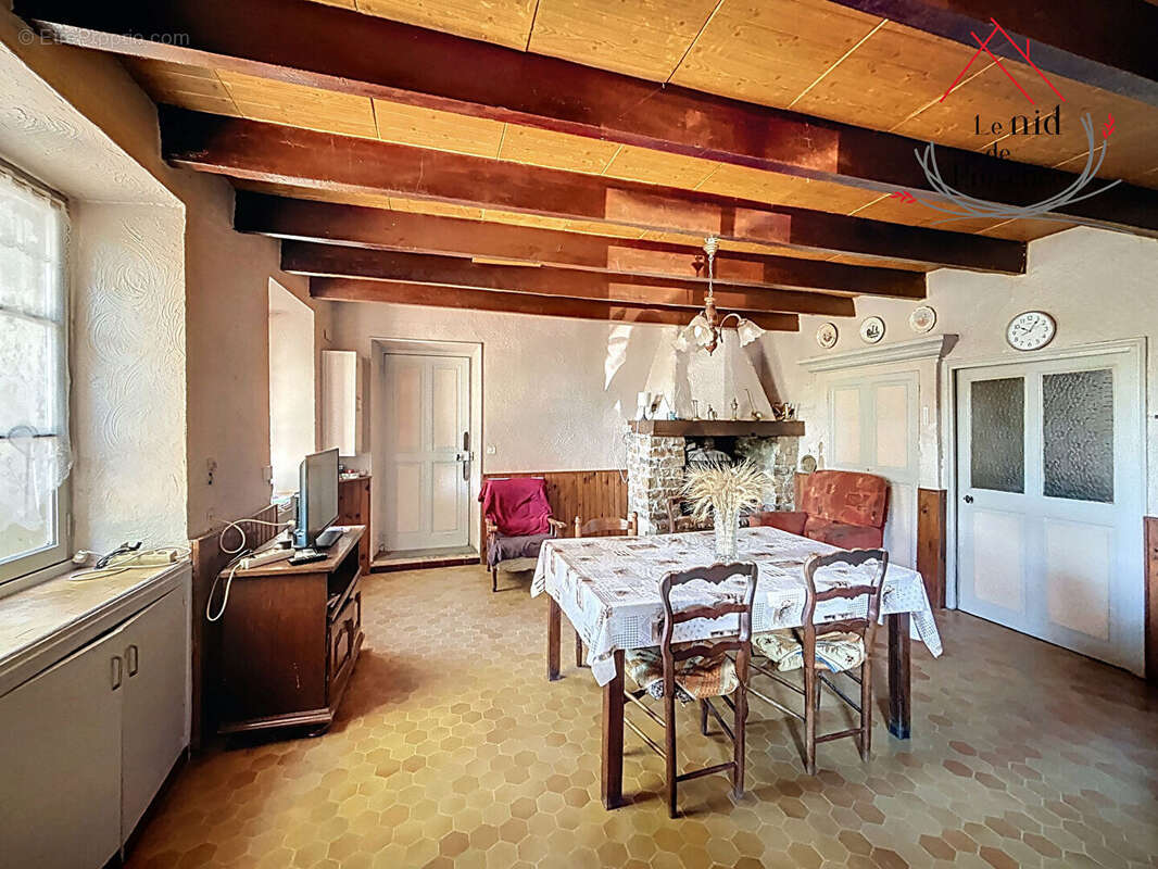 Maison à COLONZELLE