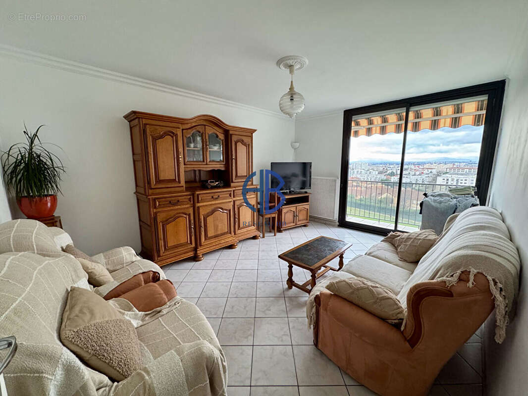 Appartement à SAINT-PRIEST