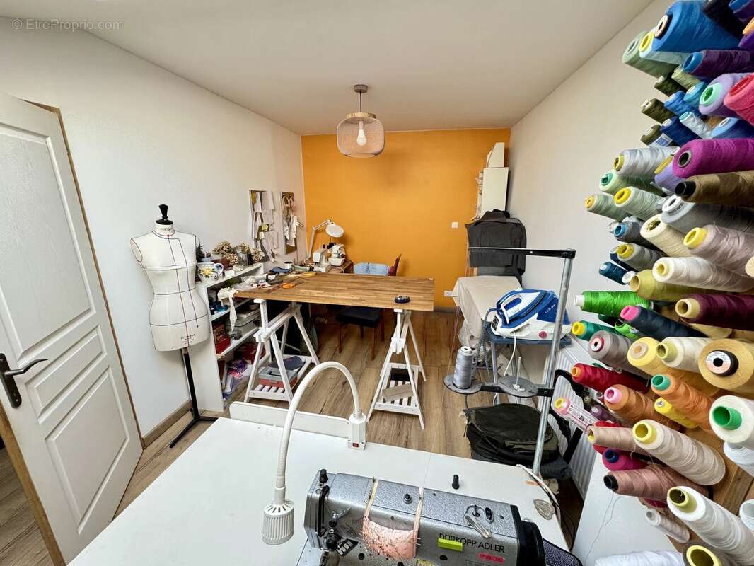 Maison à MIRANDOL-BOURGNOUNAC