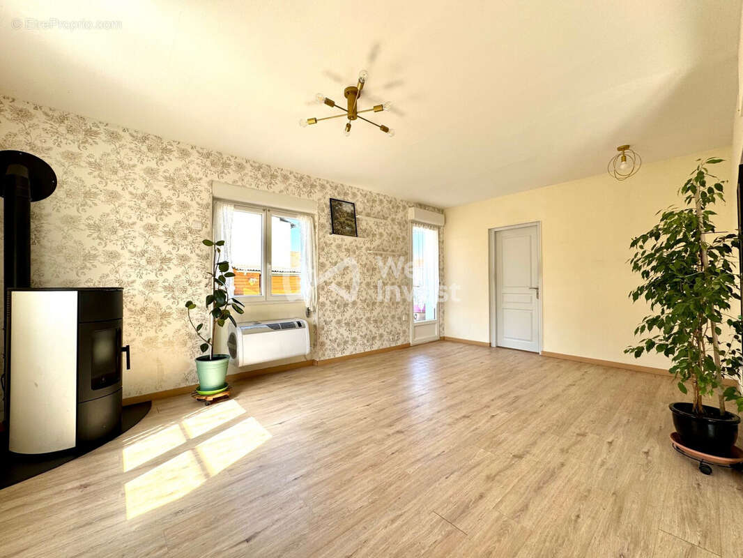 Maison à MARTRES-SUR-MORGE