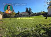 Terrain à LANCON-PROVENCE