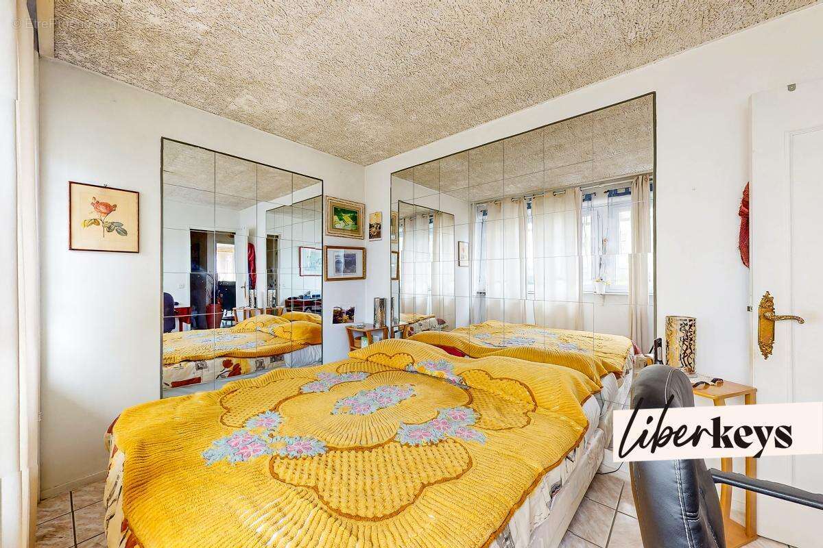 Appartement à CLICHY-SOUS-BOIS