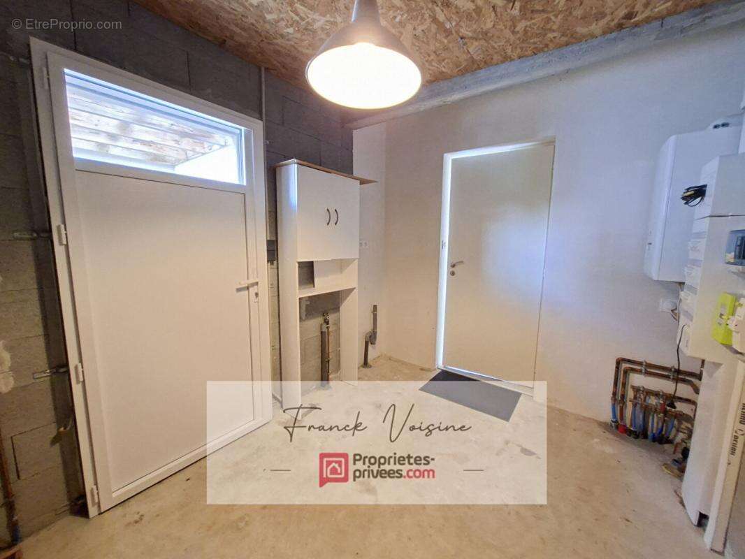 A VENDRE aux Herbiers, Maison de 84 m2 env avec 3 chambres sur une parcelle de 410 m2 - photo 9