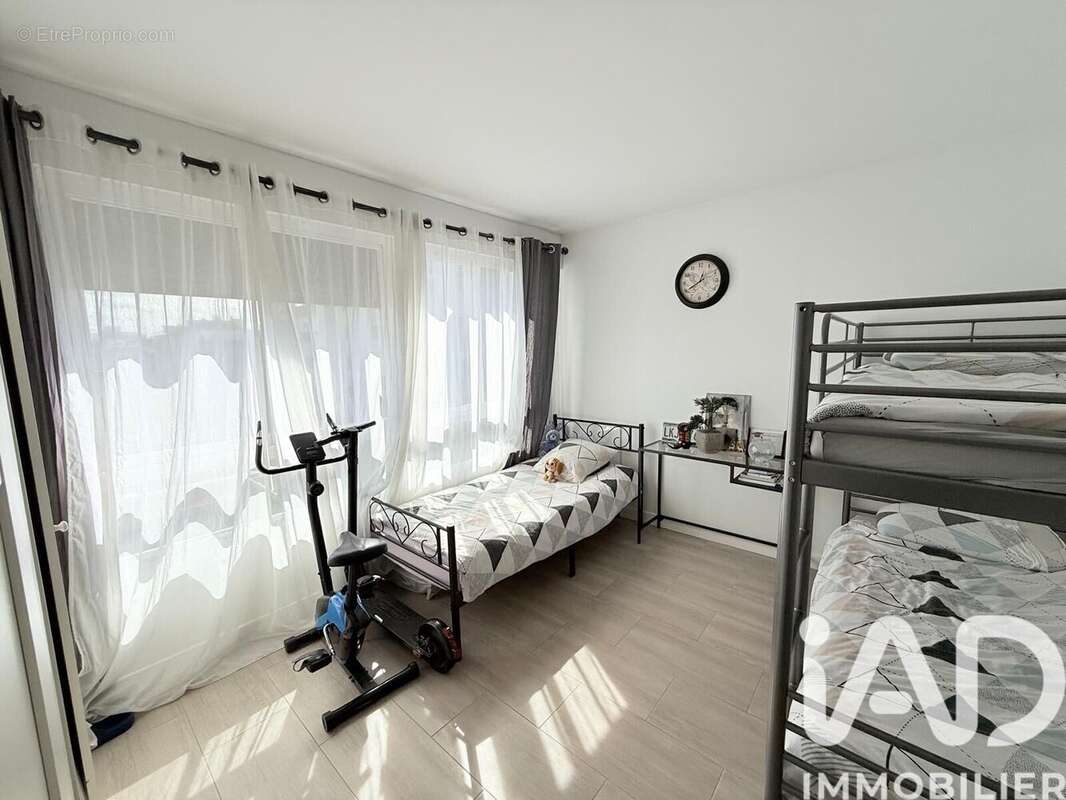 Photo 2 - Appartement à SARCELLES