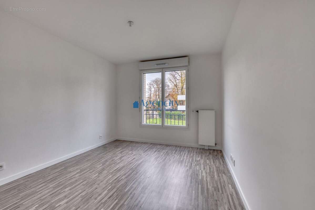 Appartement à LIVRY-GARGAN