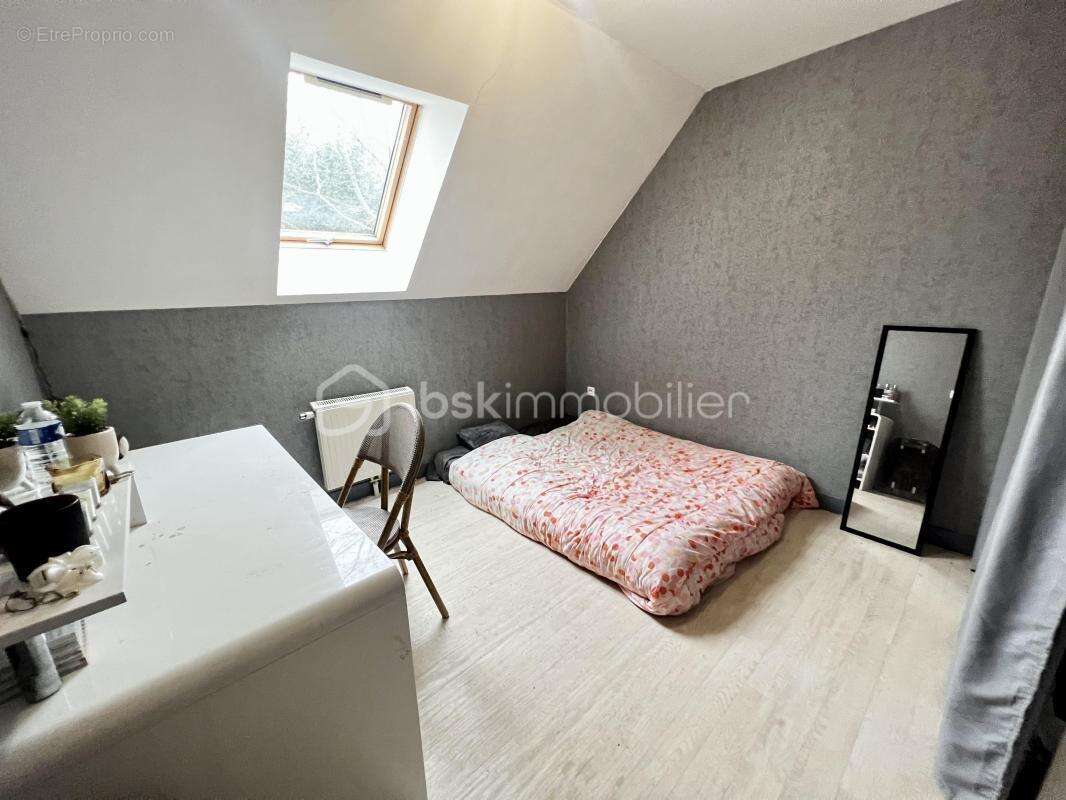 Maison familiale sur Coulommiers même : De très beau volumes Un bien rare sur ce prix là avec Beaucoup de potentiel !! - photo 17