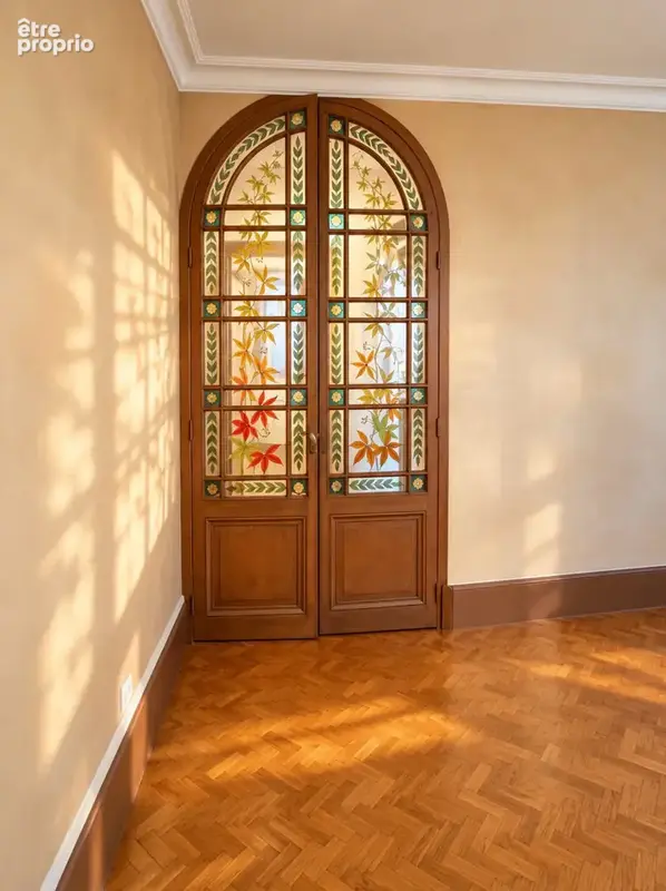 Propriétés de caractere- 300 m2 - au cozur du quartier historique de Bourbon Lancy - photo 33