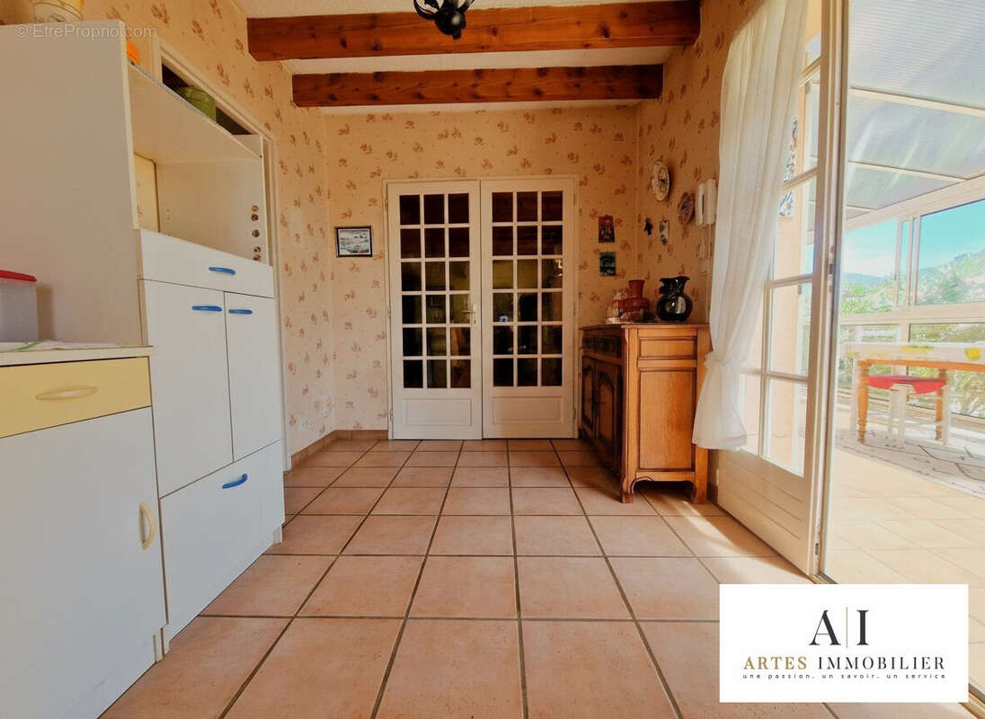 Maison 66 m² à Les Tourrettes  - photo 8