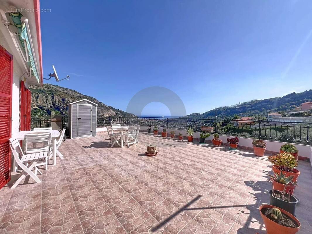 Appartement à MENTON
