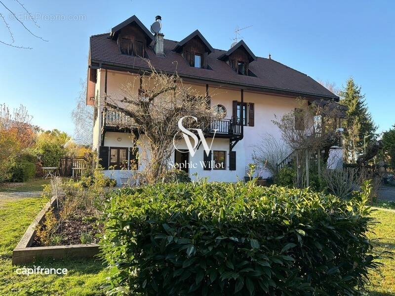 Maison à SAINT-JORIOZ