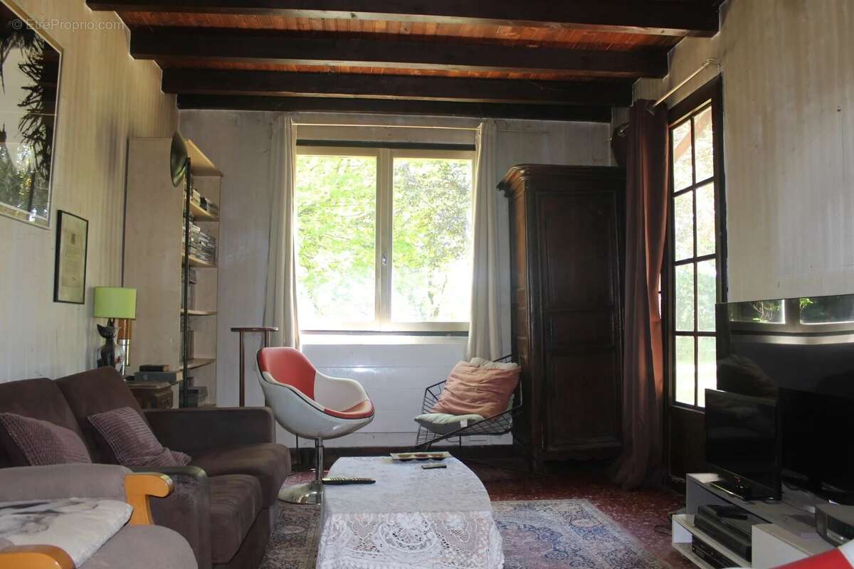 Maison à MONTREJEAU