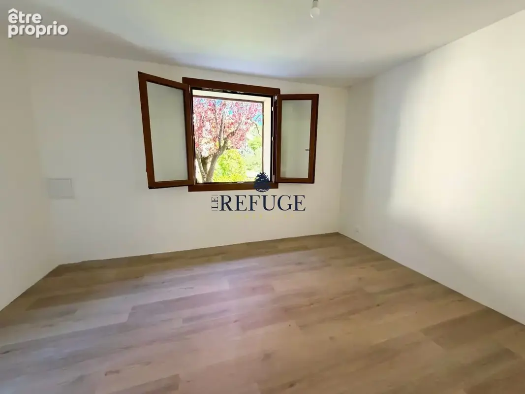 Appartement 86 m² à Embrun  - photo 7