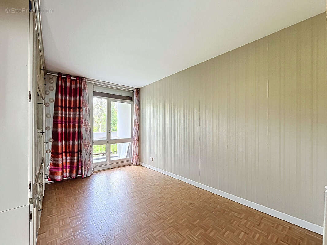 Appartement à SAINT-MICHEL-SUR-ORGE