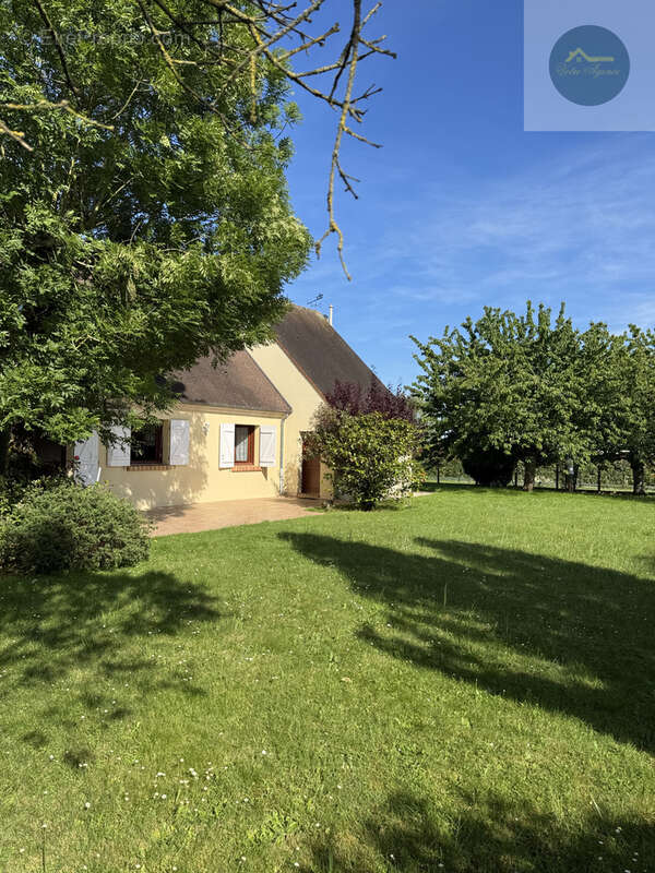 Maison à CHEROY