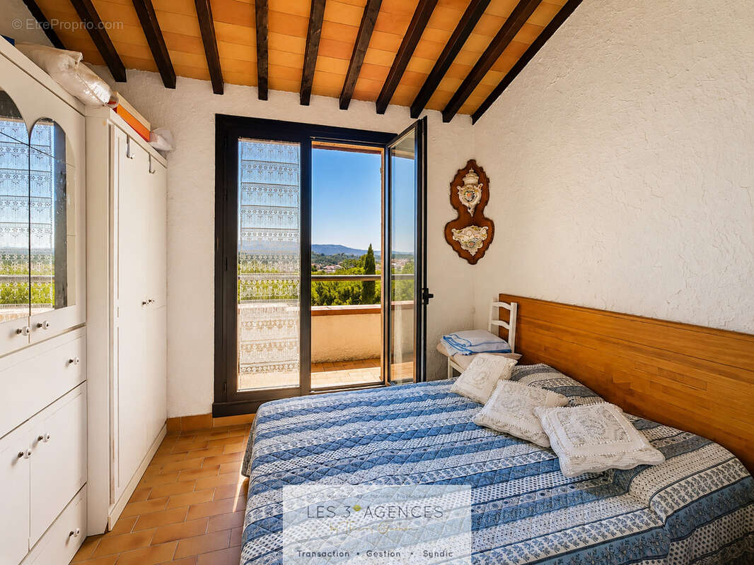 Appartement à COGOLIN