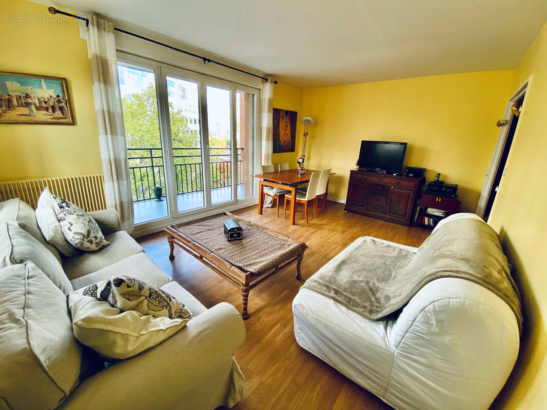 Appartement à NANTERRE