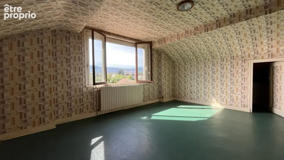 Maison des années 30 sur 1 532 m² de terrain - photo 9