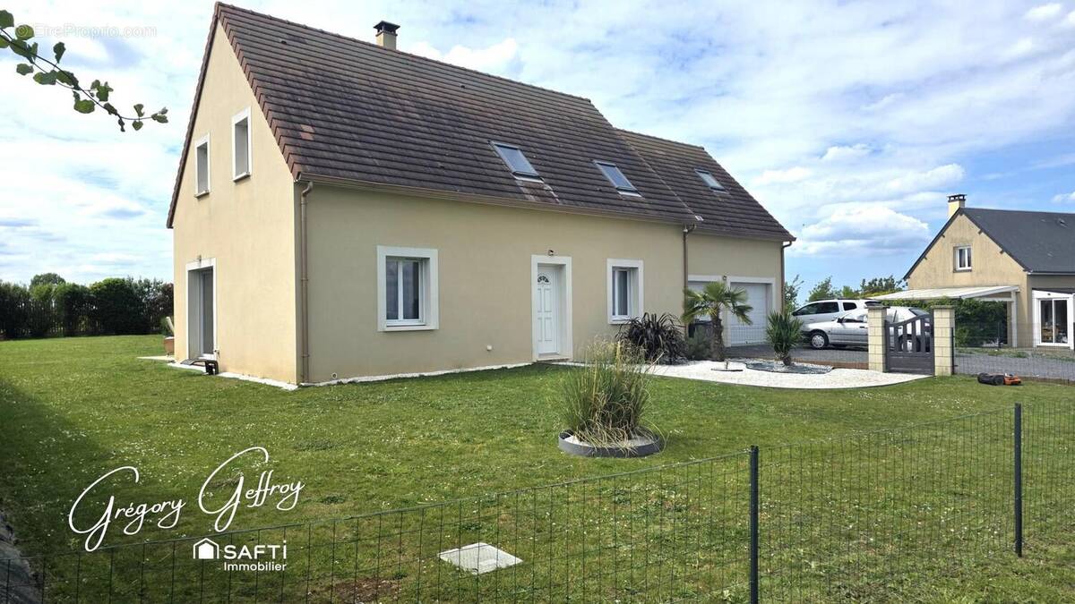Photo 1 - Maison à ESTREES-LA-CAMPAGNE