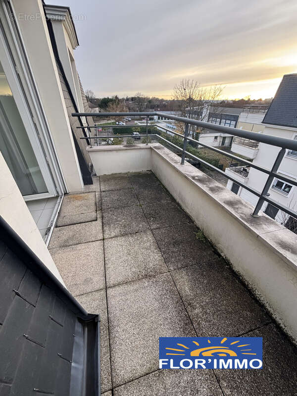 Appartement à SAINTE-GENEVIEVE-DES-BOIS